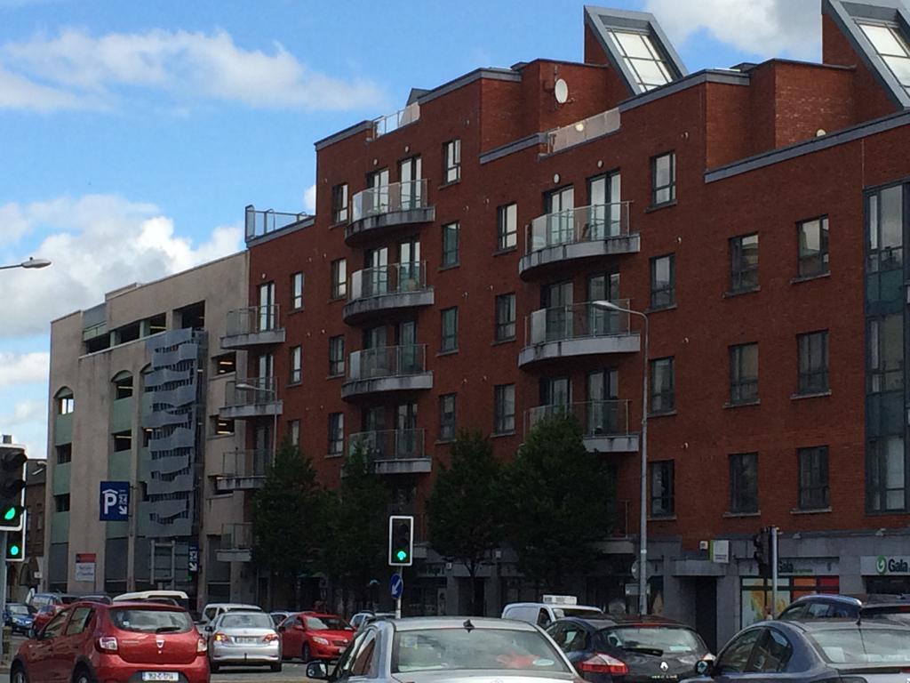 39 Camden Wharf Apartment Корк Стая снимка