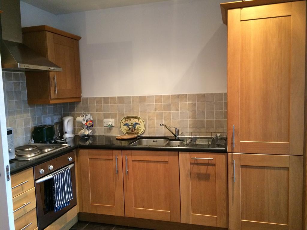39 Camden Wharf Apartment Корк Стая снимка